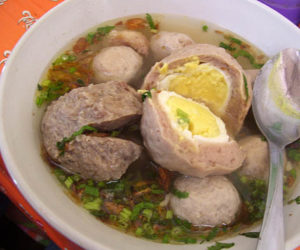 Bakso Kenyal dan Keras