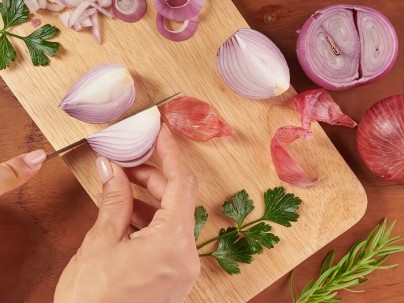cara merajang bawang lebih cepat