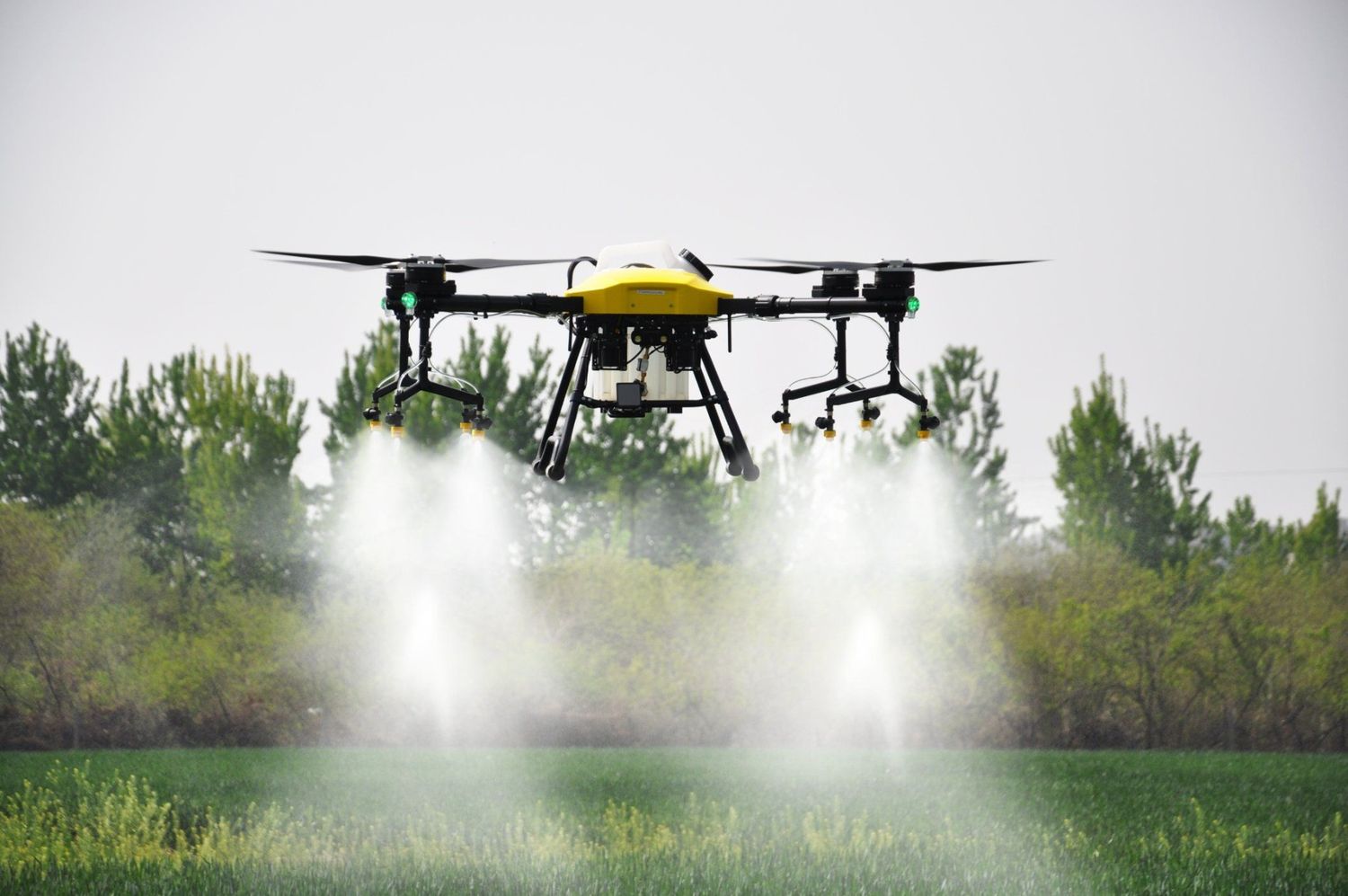 penggunaan drone untuk pemupukan tanaman