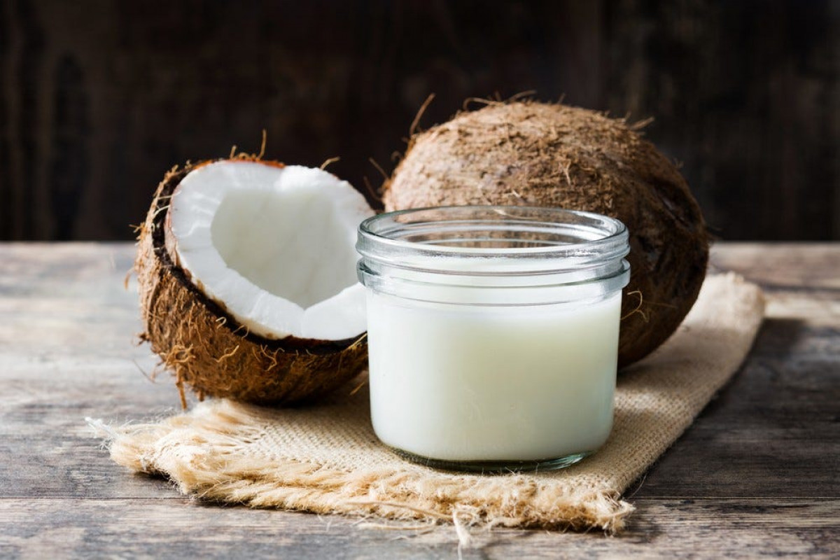 Manfaat minum air santan kelapa
