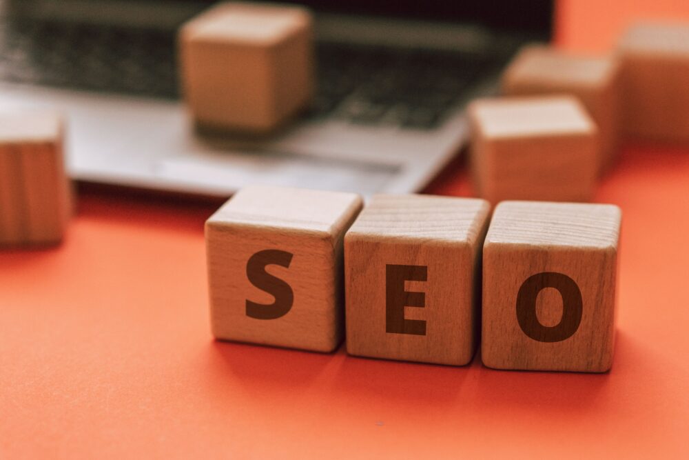 analisis manfaat seo untuk branding