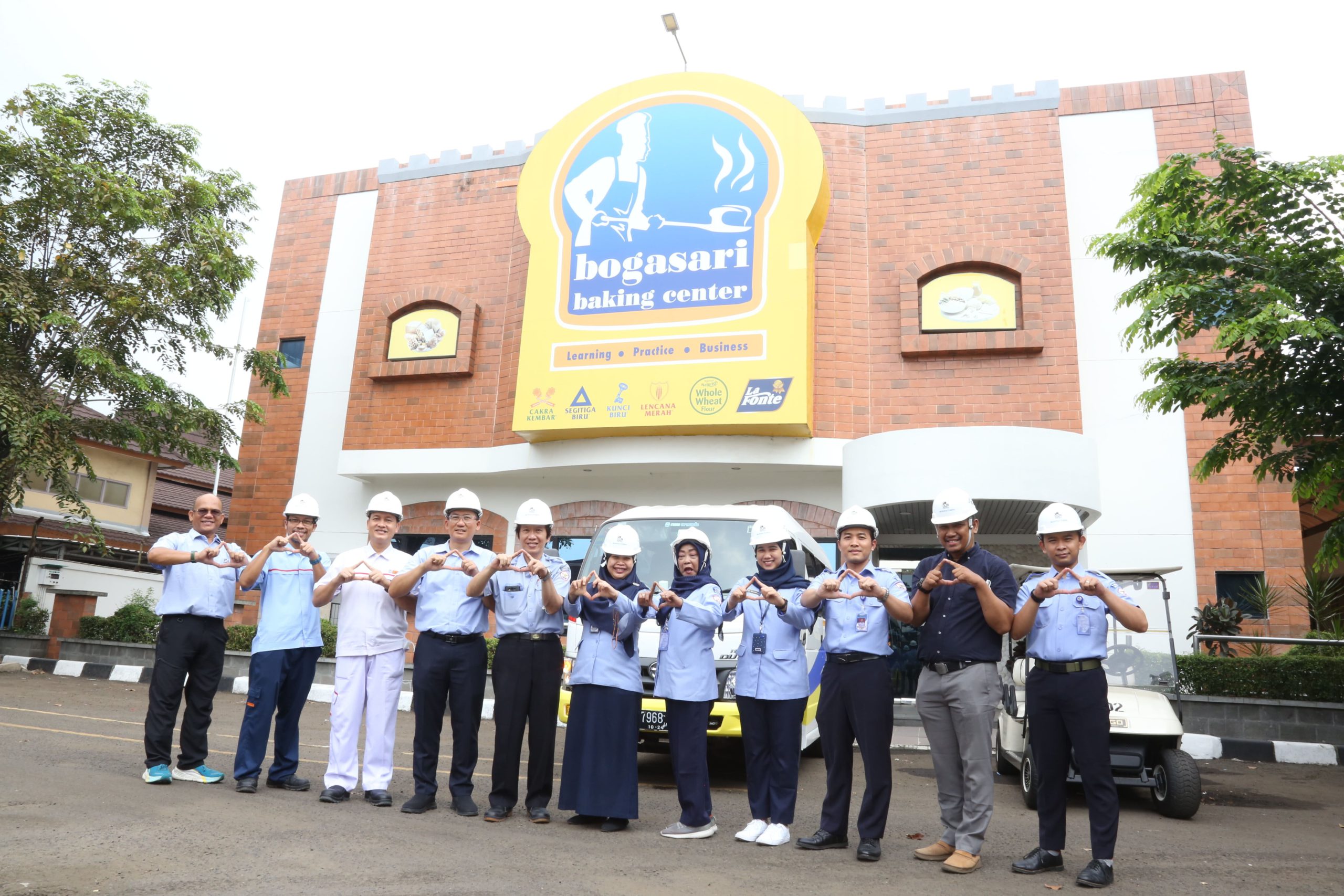 tips sukses melakukan kunjungan industri
