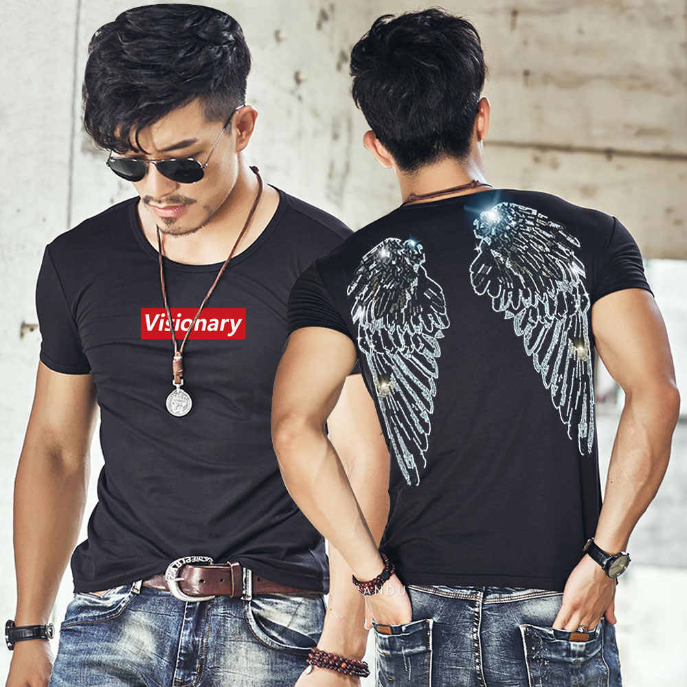 Kaos Bergaya Anak Muda