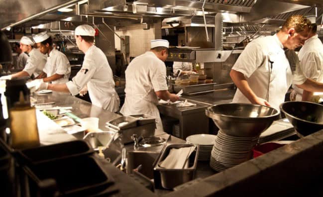 Panduan Pemeriksaan Peralatan Listrik Dapur Profesional
